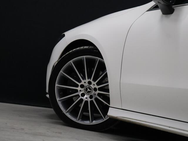 Mercedes-Benz CLA-KLASSE 200 Premium Plus [SCHUIFKANTELDAK, BURMESTER SOUND, APPLE CARPLAY, ANDROID, SFEERVERLICHTING, CAMERA, STOELVERWARMING, LEDVERLICHTING, CRUISE, CLIMATE, NIEUWSTAAT]