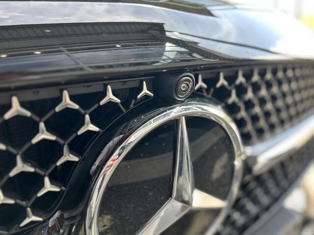 Mercedes-Benz CLE Coupé 300 e AMG Line | Premium Pakket | Night Pakket | Winter Pakket | Panoramadak | 360° Camera | DISTRONIC Afstandsassistent | Dodehoekassistent | Elektrisch Verstelbare Stoelen + Memory | Stuurverwarming | Apple CarPlay | Android Auto