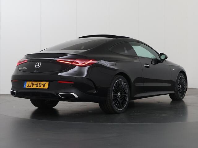 Mercedes-Benz CLE Coupé 300 e AMG Line | Premium plus | Rij assistentie pakket | Night pakket | AMG spoiler | Panoramadak |