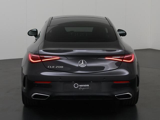 Mercedes-Benz CLE Coupé 200 AMG Line | Panoramadak | Night | Memory | Burmester | Rode gordels | 19 inch AMG multispaaks | Headup |