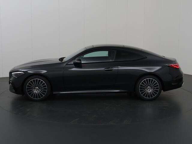 Mercedes-Benz CLE Coupé 200 AMG Line | Panoramadak | Night | Memory | Burmester | Rode gordels | 19 inch AMG multispaaks | Headup |