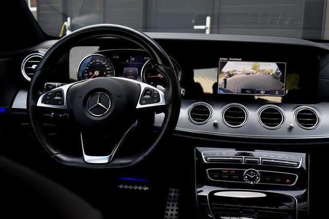 Mercedes-Benz E-KLASSE 220 d AMG Line | Achteruitrijcamera | Sfeerverlichting | 19'' Velgen | Stoelverwarming | NL Auto |