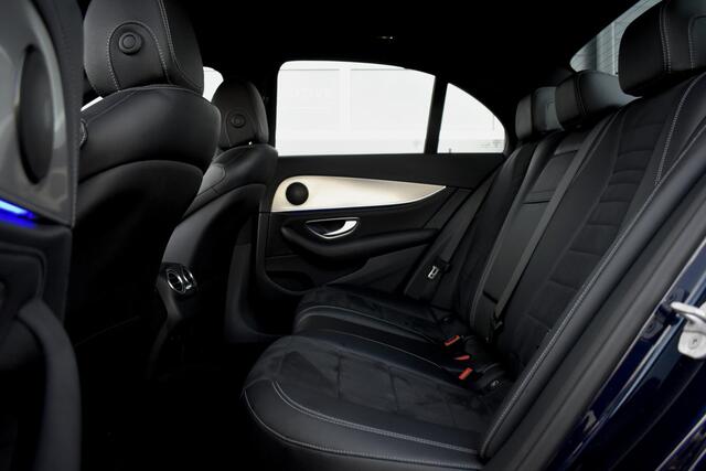 Mercedes-Benz E-KLASSE 220 d AMG Line | Achteruitrijcamera | Sfeerverlichting | 19'' Velgen | Stoelverwarming | NL Auto |
