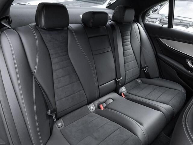 Mercedes-Benz E-KLASSE 400 d 4MATIC AMG Line 330 PK Distronic Widescreen Cockpit Schuifdak 19 Inch Navi LED