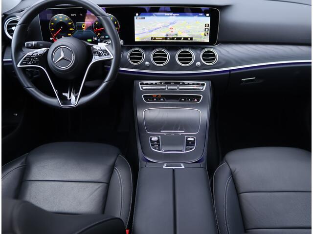 Mercedes-Benz E-KLASSE 200 Luxury | Panoramadak | Leder | Sfeerverlichting |