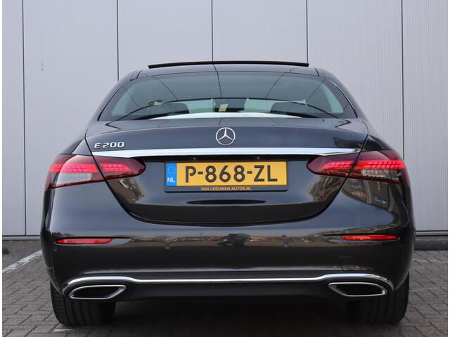 Mercedes-Benz E-KLASSE 200 Luxury | Panoramadak | Leder | Sfeerverlichting |