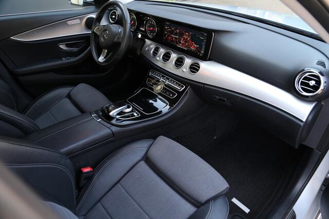 Mercedes-Benz E-KLASSE 250 Ambition 9G Widescreen Navi Camera LED Ambiente