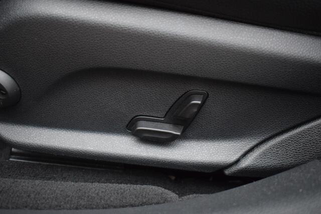 Mercedes-Benz E-KLASSE 200 Prestige Plus Airco, Navi,Dak,Cruise Control, Km130.000!!