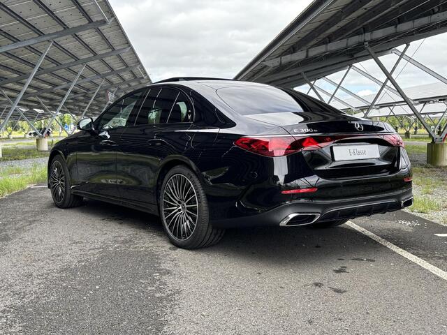 Mercedes-Benz E-KLASSE 300e Sport Edition | Night | Panoramaschuifdak | Premium Plus | Rijassistentiepakket Plus | Head-up display | Burmester |