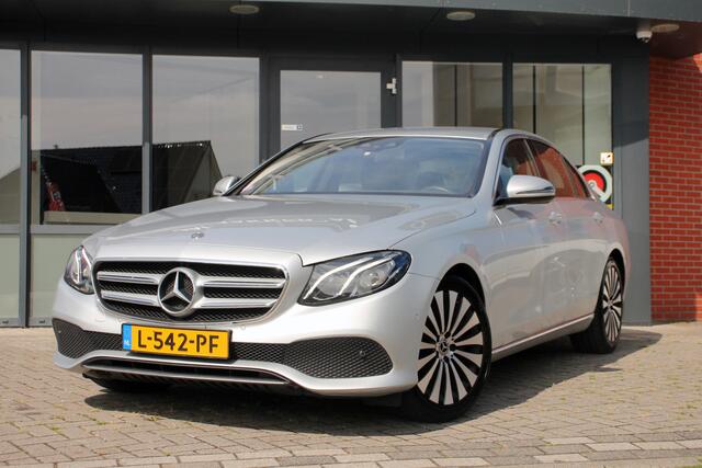 Mercedes-Benz E-KLASSE 300 Avantgarde limousine Elec.trekhaak WideScreen Camera