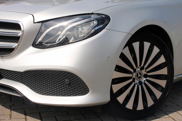 Mercedes-Benz E-KLASSE 300 Avantgarde limousine Elec.trekhaak WideScreen Camera