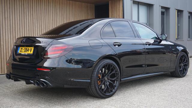 Mercedes-Benz E-KLASSE AMG 43 401pk 4-Matic Luchtvering Wide Screen 360 camera 20inch LM *93067 km* Burmeister Black optic ambi light * Keurig nette AMG