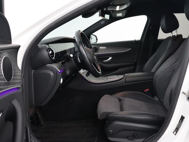 Mercedes-Benz E-KLASSE 300e Avantgarde | Adaptive cruise | Stoelverwarming | 360 Camera | Carplay | Trekhaak | Sfeerverlichting | Half leder | Navigatie | Widescreen | Full LED | PHEV | Plug In