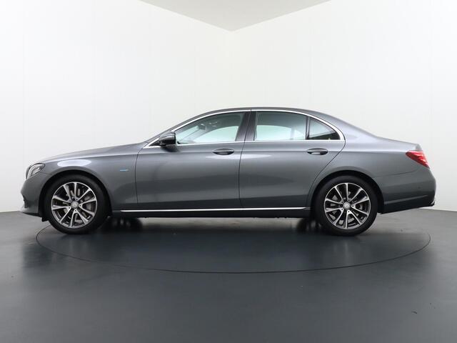 Mercedes-Benz E-KLASSE 350 e Avantgarde Trekhaak Widescreen Sfeer verlichting 360 Camera