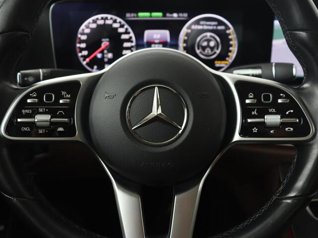 Mercedes-Benz E-KLASSE 300e Avantgarde | Adaptive cruise | Leder | Stoelverwarming | Widescreen | Carplay | Sfeerverlichting | Navigatie | Camera | Park Assist | PHEV | Plug In