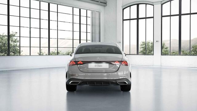 Mercedes-Benz E-KLASSE 300e Sport Edition | Panoramaschuifdak | Premium | Rijassistentiepakket Plus | Stoelventilatie/-verwarming voor | Burmester