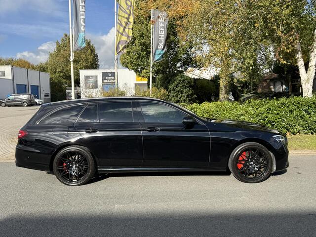 Mercedes-Benz E-KLASSE 300e AMG Black 320PK PanooTrekhaak