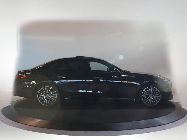 Mercedes-Benz E-KLASSE 300e Sport Edition | Panoramaschuifdak | Premium plus | Superscreen | Nightpakket | Burmester | Stoelventilatie | Rijassistentiepakket Plus | Head-up display | DISTRONIC |