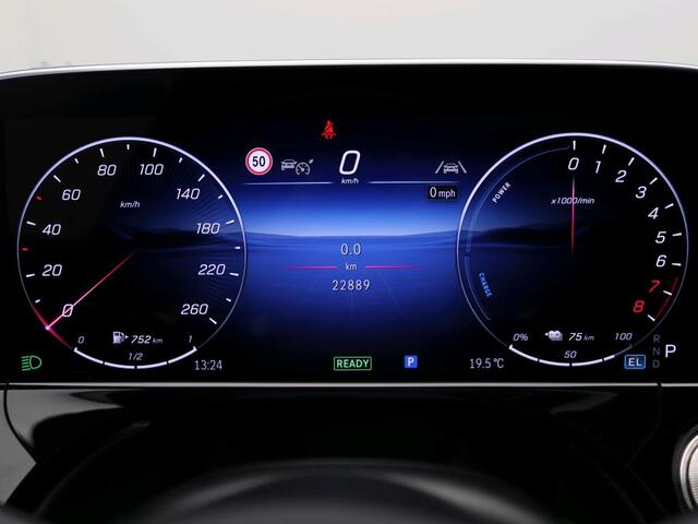 Mercedes-Benz E-KLASSE 300 e AMG Plug-In Hybride AMG Line | Panorama Schuif-Kanteldak | 360° camera | Distronic | Memory Pakket Voorstoelen. Inclusief 24 maanden MB Certified garantie voor Europa.