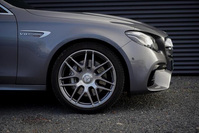 Mercedes-Benz E-estate AMG 63 4MATIC Premium Plus / Pano / Widescreen / Multibeam