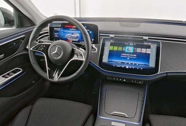 Mercedes-Benz E-estate 300 e Avantgarde Distronic Trekhaak 19 Inch Camera Stoelverwarming