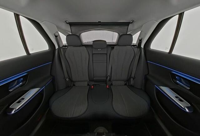 Mercedes-Benz E-estate 300 e Avantgarde Distronic Trekhaak 19 Inch Camera Stoelverwarming