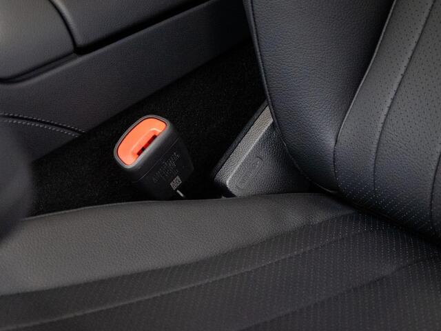 Mercedes-Benz E-estate 300 e Luxury Line Panorama dak