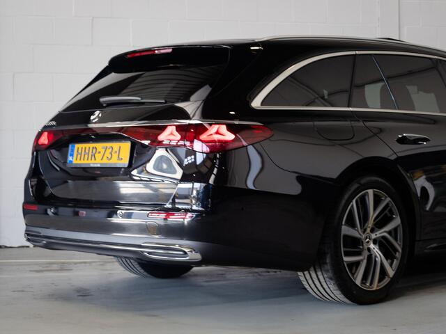 Mercedes-Benz E-estate 300 e Luxury Line Panorama dak
