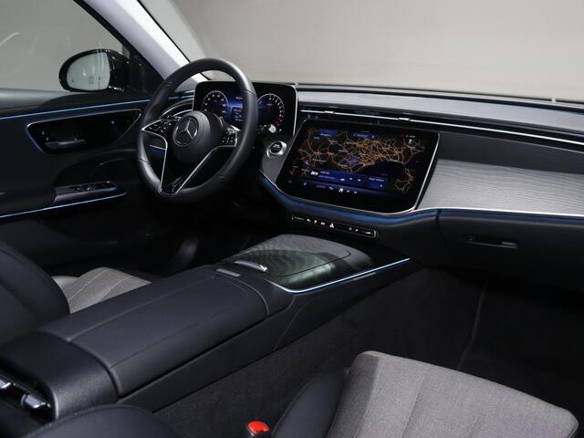 Mercedes-Benz E-estate 300e Luxury Line | Trekhaak | Keyless | Getint glas | Winter pakket | Zonne rollo | 19" lichtmetalen velgen | Achterbank verwarming |