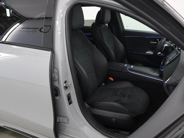 Mercedes-Benz E-estate 300 e AMG Line | Night | Panoramadak | Burmester | 20" lichtmetalen velgen | Digital Light | Sfeerverlichting |