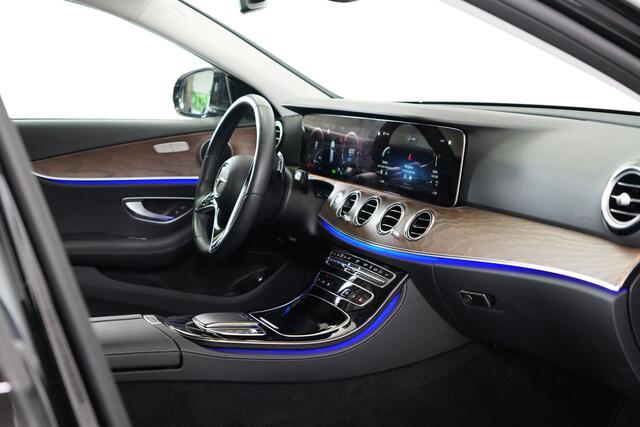 Mercedes-Benz E-estate 300 e PHEV 320 pk | Trekhaak | HUD | Stl. verw. | Memory | Adaptive Cruise |