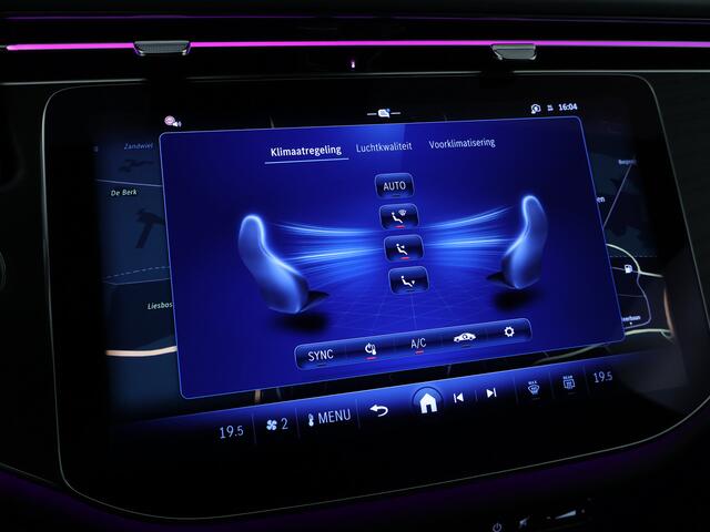 Mercedes-Benz E-estate 300 e AMG Plug-In Hybride | AMG Styling | Trekhaak | Digital light | Keyless go | Distronic | Keyless go | Memory Pakket voorsteoelen. Inclusief 24 maanden MB Certified garantie voor Europa.