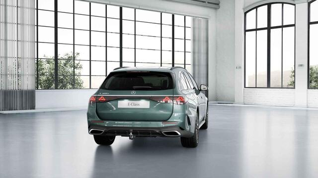 Mercedes-Benz E-estate 300 e AMG Line | Premium pakket | Head up display | 20 inch | Panoramadak | Trekhaak | Night pakket | Verlichte grille |