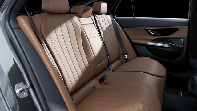 Mercedes-Benz E-estate 300 e Sport Edition | Trekhaak | Nightpakket | Premium pakket | Rijassistentiepakket Plus | Memorypakket | Stoelventilatie voor | Winter pakket | 360°-camera | MBUX Superscreen |