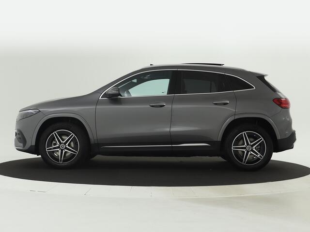 Mercedes-Benz EQA 250+ AMG Line 71 kWh | Parkeerpakket met 360°-camera | KEYLESS-GO comfort pakket | EASY PACK achterklep | | GUARD 360° Voertuigbescherming Plus | Dodehoekassistent | Extra USB-poorten |