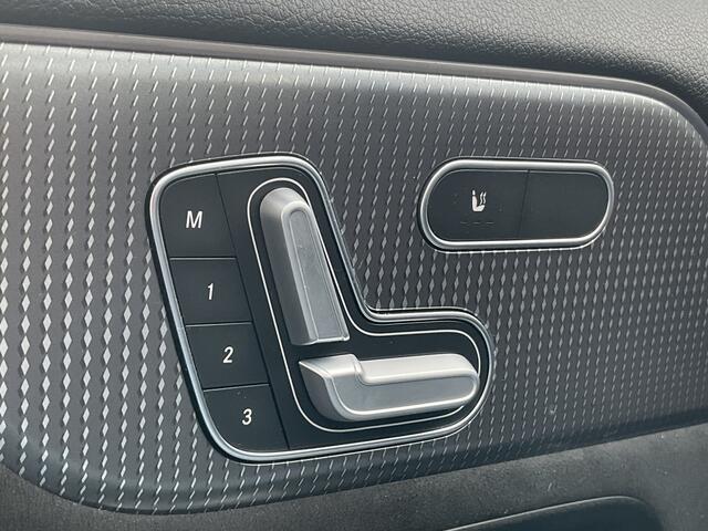 Mercedes-Benz EQA 250 Business Solution AMG 67 kWh Pano Hud Adap.Cruise Burmester 360Cam VOL!