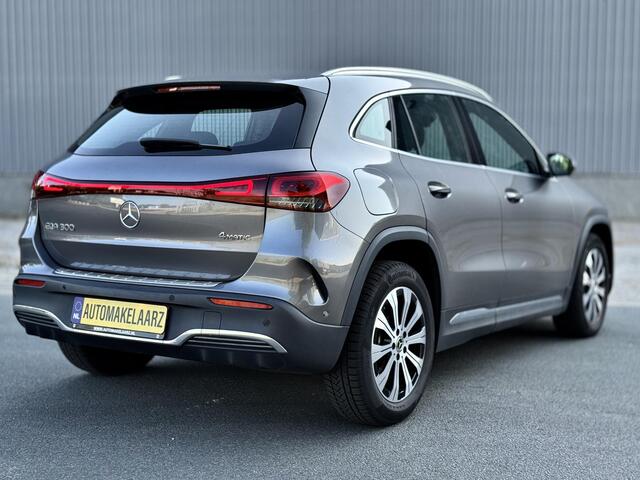 Mercedes-Benz EQA 300 4MATIC AMG Line 71 kWh AMB-LIGHT|CAMERA