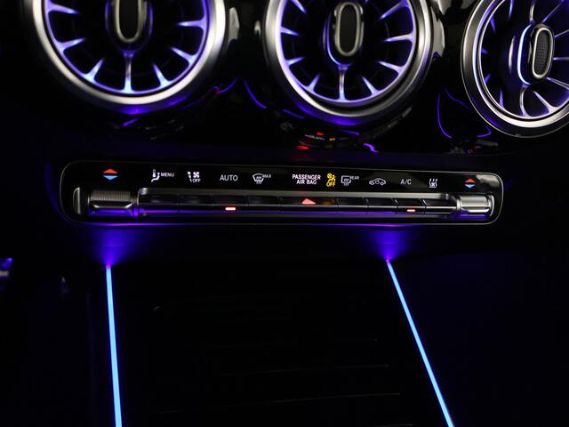 Mercedes-Benz EQA 250+ AMG Line LIMITED 71 kWh | Nightpakket | Premium pakket | Winter pakket | Dodehoekassistent | Parkeerpakket met 360°-camera | GUARD 360° Voertuigbescherming Plus | Burmester Surround Sound systeem | EASY PACK achterklep |