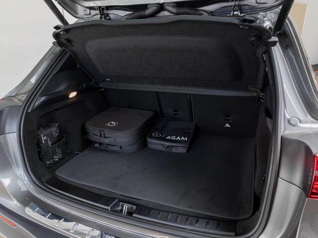 Mercedes-Benz EQA 250+ Business Solution AMG 71 kWh Panorama dak | Trekhaak