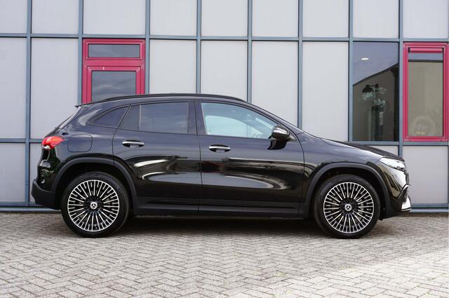 Mercedes-Benz EQA 250 Sport Edition 67kWh SOH 98% AMG Pano