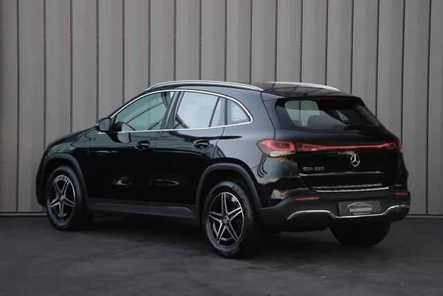 Mercedes-Benz EQA 250 AMG | 190PK | Sfeerverlichting | Led | Widescreen | Standkachel | Stoelverwarming | Elek. Achterklep | 2023.
