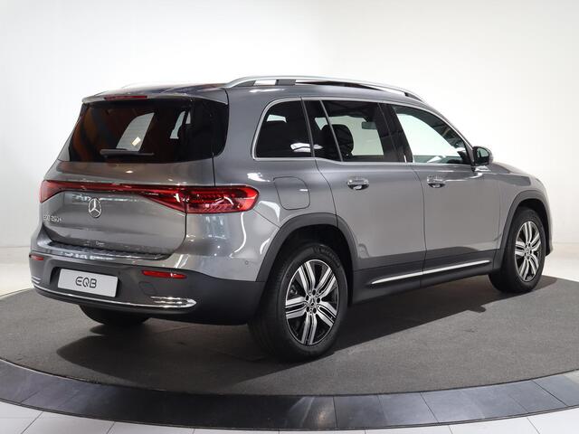Mercedes-Benz EQB 250+ Luxury Line | Camera | Panorama dak | Zitcomfort Pakket | Getint Glas