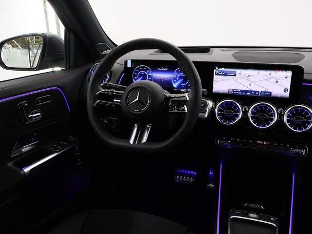 Mercedes-Benz EQB 250+ AMG Line 71 kWh | Nightpakket | Parkeerpakket met 360-Camera | Apple Carplay/Android Auto | DAB+ |