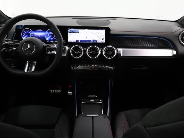 Mercedes-Benz EQB 250+ AMG Line 71 kWh | Trekhaak | 360°-camera | Panoramadak | Keyless