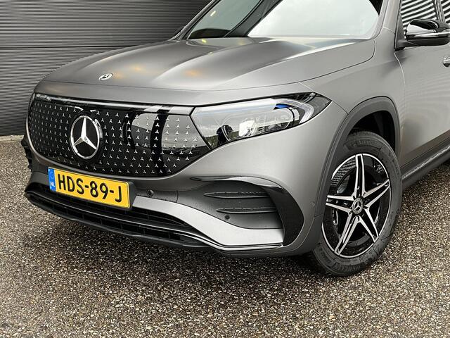 Mercedes-Benz EQB 250+ AMG Line | Mat Grijs | Night Pakket | Panoramadak | Dodehoekassistent | Donkergetint Glas Achter | Apple CarPlay | Android Auto | Advanced Sound System | Sfeerverlichting | Stoelverwarming | Verschuifbare Achterstoelen