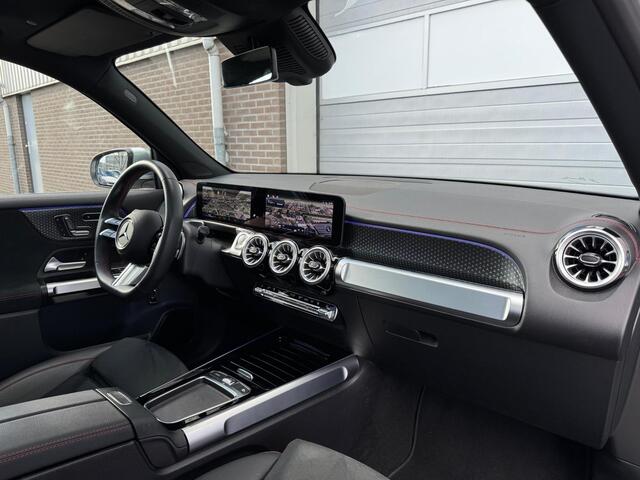 Mercedes-Benz EQB 250+ AMG Line | 7 Zits! | Panoramadak | Achteruitrijcamera | Memorystoelen Verwarmd | Sfeerverlichting | Apple & Android Carplay