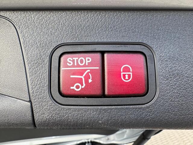 Mercedes-Benz EQB 250+ AMG Line | 7 Zits! | Panoramadak | Achteruitrijcamera | Memorystoelen Verwarmd | Sfeerverlichting | Apple & Android Carplay