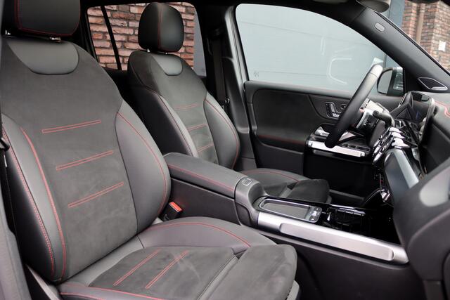 Mercedes-Benz EQB 300 4MATIC AMG Line 71 kWh | Facelift | Panoramadak | Distronic | Memory | Burmester | Keyless Go | Trekhaak | Verwarmd Stuurwiel | Surround Camera | HUD | Augmented Reality |