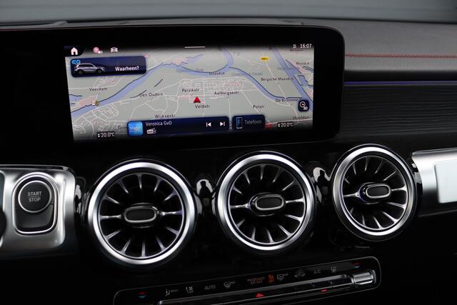 Mercedes-Benz EQB 300 4MATIC AMG Line 71 kWh | Facelift | Panoramadak | Distronic | Memory | Burmester | Keyless Go | Trekhaak | Verwarmd Stuurwiel | Surround Camera | HUD | Augmented Reality |