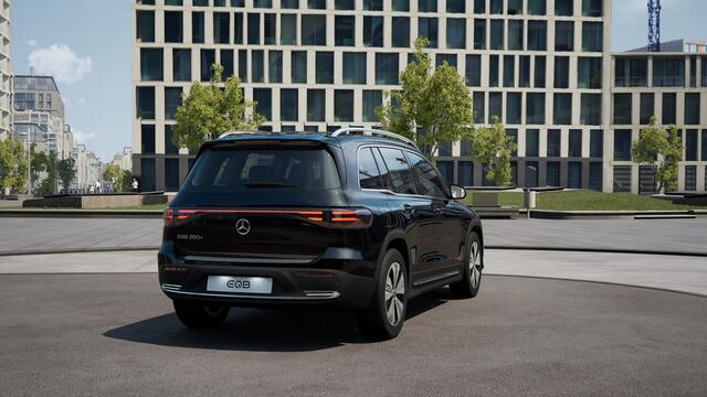 Mercedes-Benz EQB 250+ Business Solution 71 kWh | Parkeerpakket met achteruitrijcamera | EASY PACK achterklep | Zitcomfortpakket | Extra USB-poorten | Verwarmde stoelen vooraan | Sfeerverlichting | Licht- en zicht pakket |